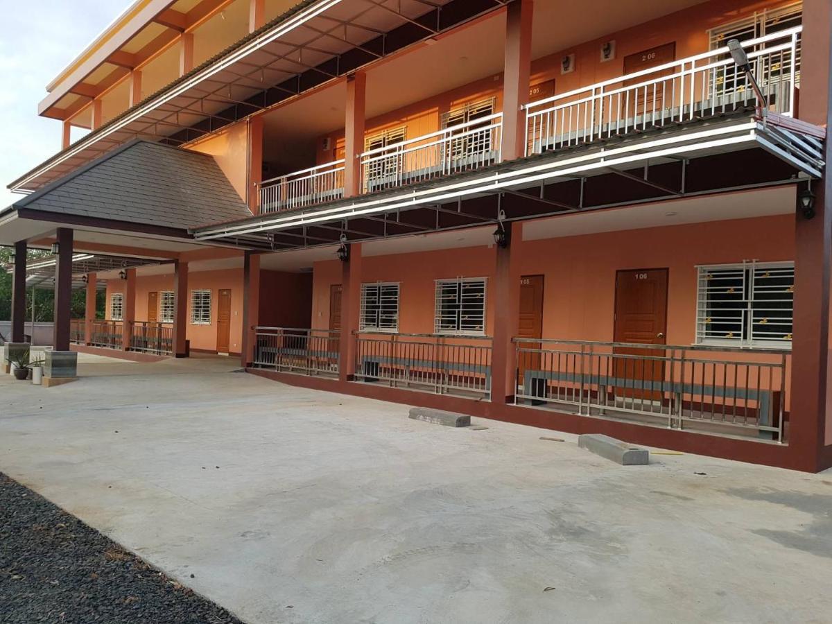 ก่อน-ใดใด อพาร์ทเม้นท์ Apartment Nong Ki Exterior photo